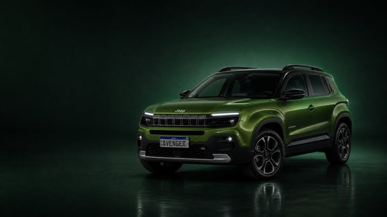 localiza-jeep-avenger-verde-backdrop-verde-escuro-tres-quartos-v4-1920x1080